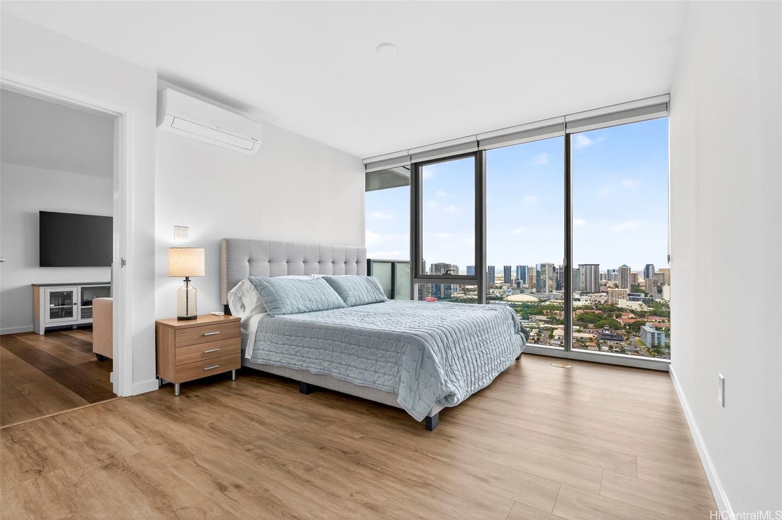 1500 Rycroft St Honolulu - Rental - photo 3 of 25