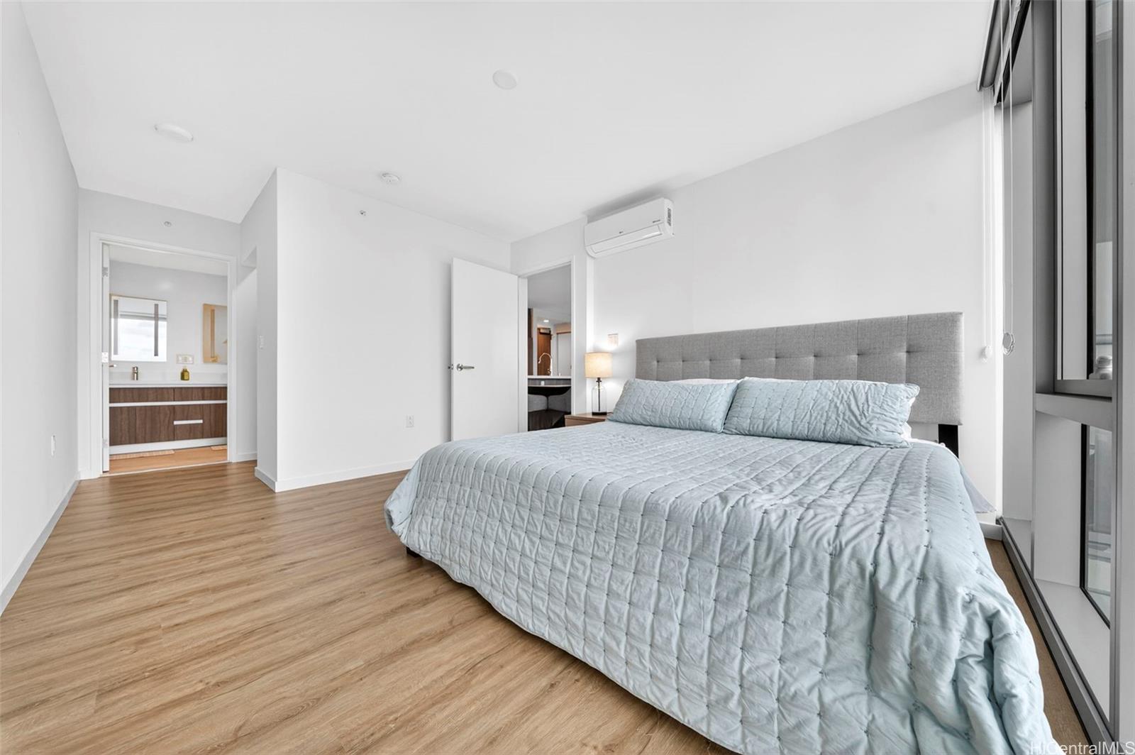 1500 Rycroft St Honolulu - Rental - photo 4 of 25