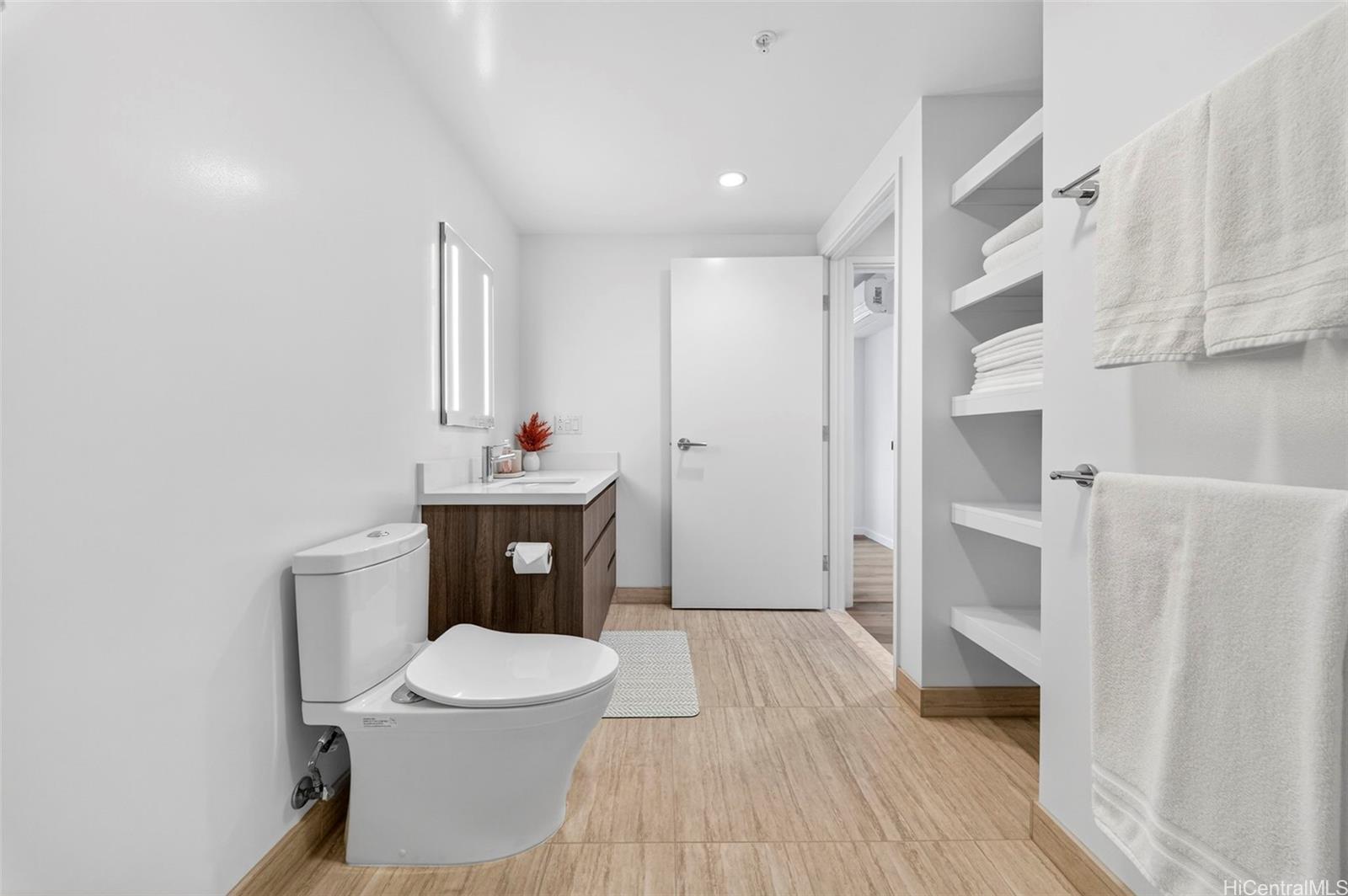 1500 Rycroft St Honolulu - Rental - photo 5 of 25