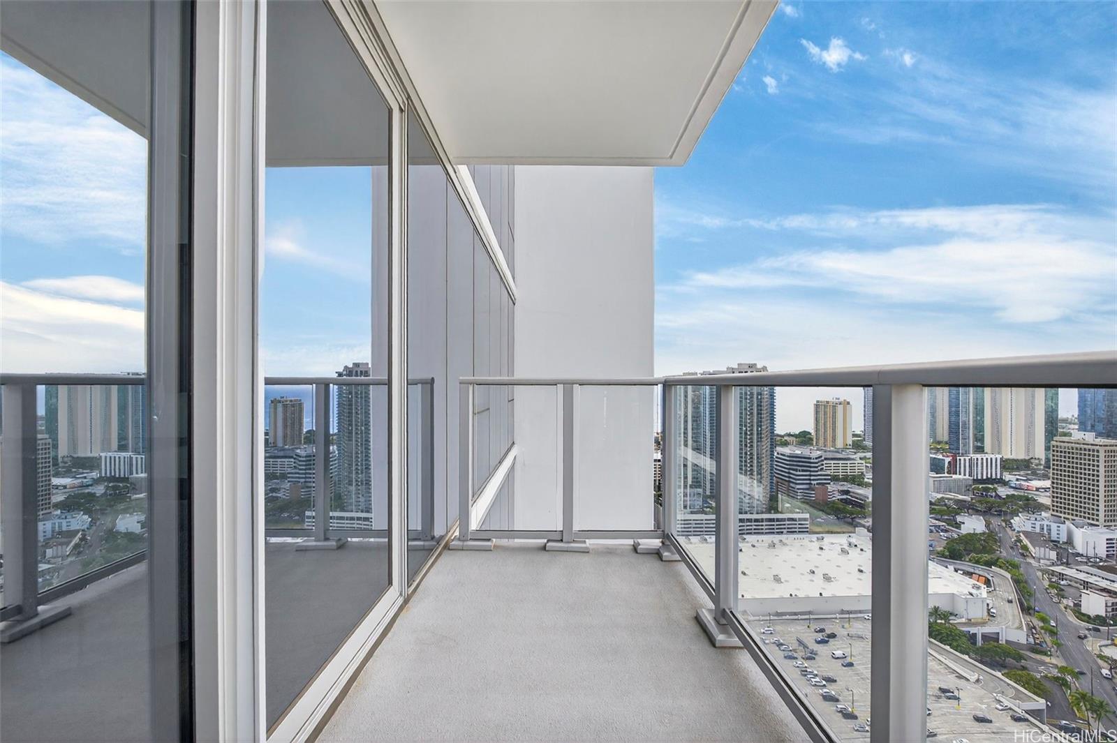 1500 Rycroft St Honolulu - Rental - photo 7 of 25