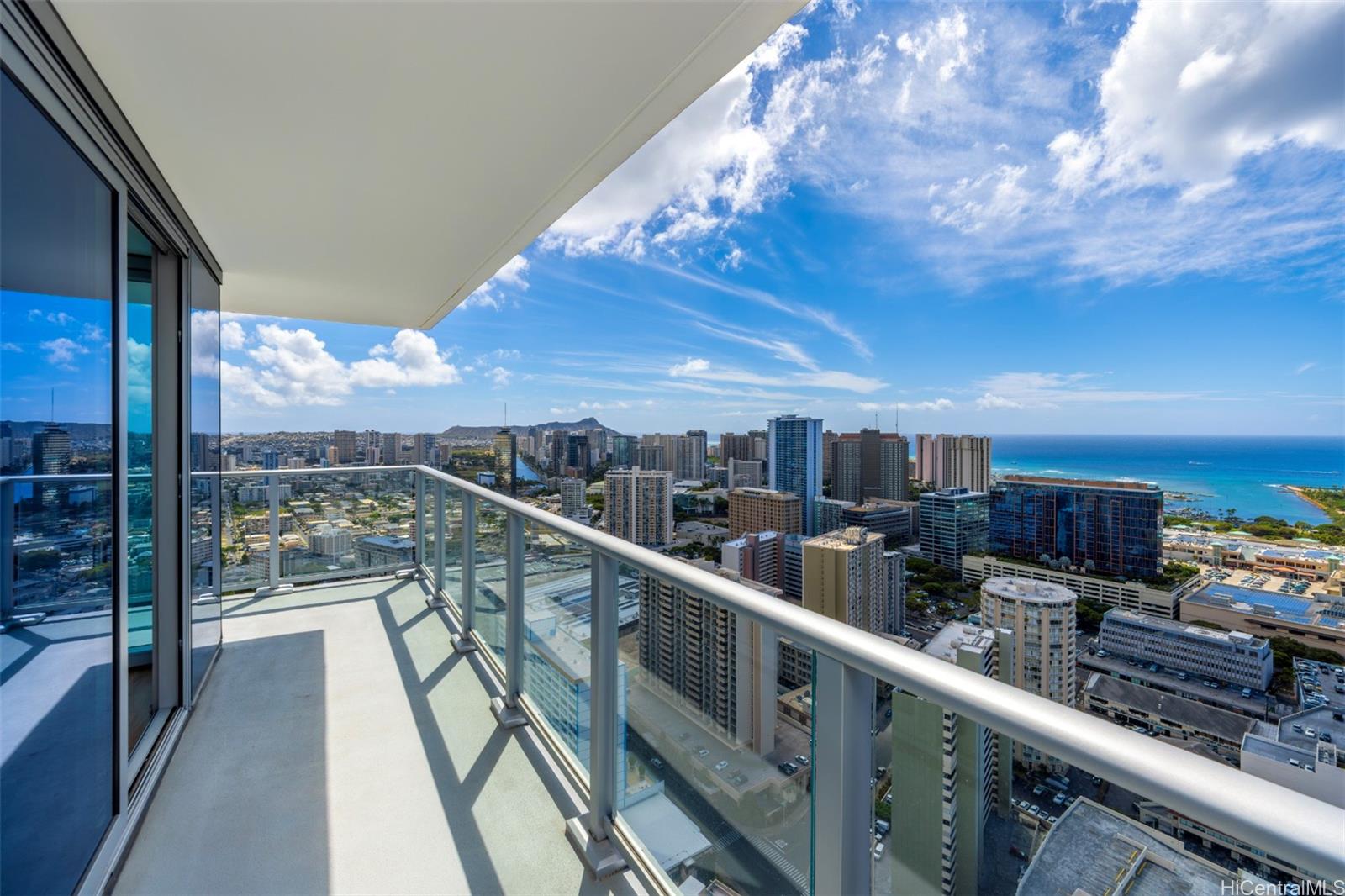 The Park on Keeaumoku condo # 4119R, Honolulu, Hawaii - photo 3 of 25