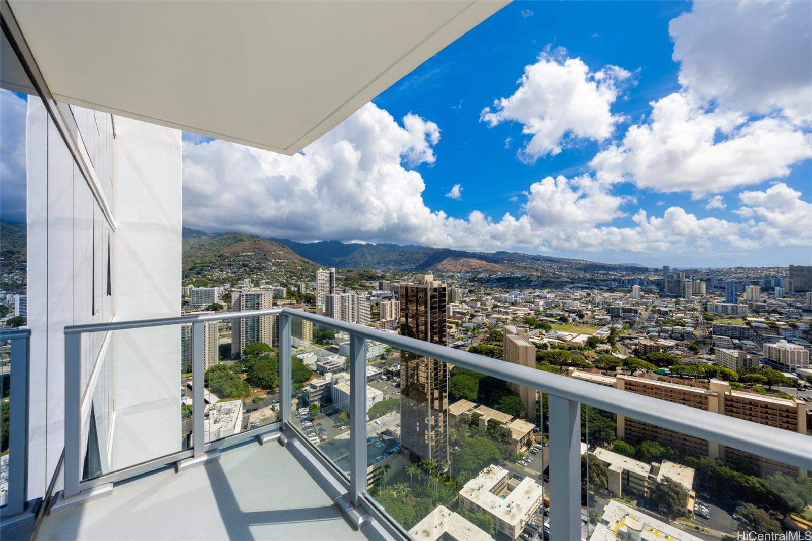 The Park on Keeaumoku condo # 4119R, Honolulu, Hawaii - photo 10 of 25