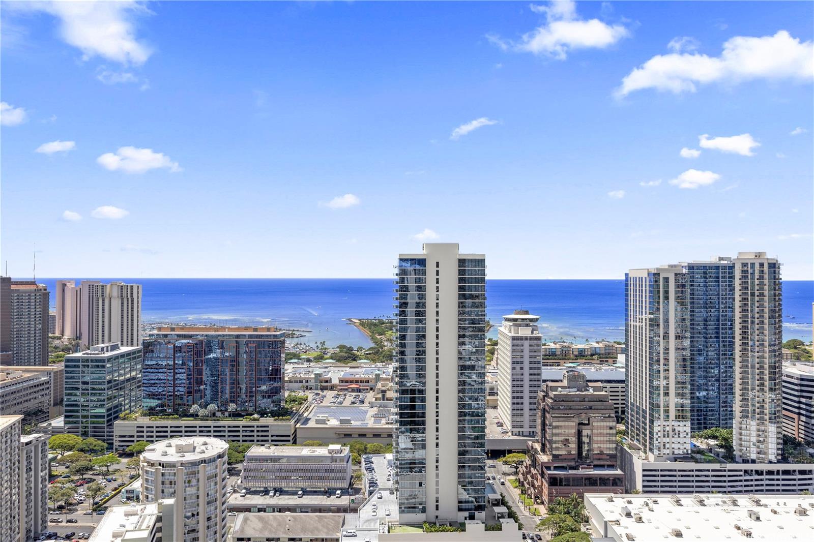 1500 Rycroft Street Honolulu - Rental - photo 14 of 19