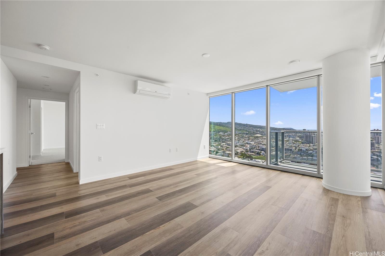 1500 Rycroft Street Honolulu - Rental - photo 10 of 19