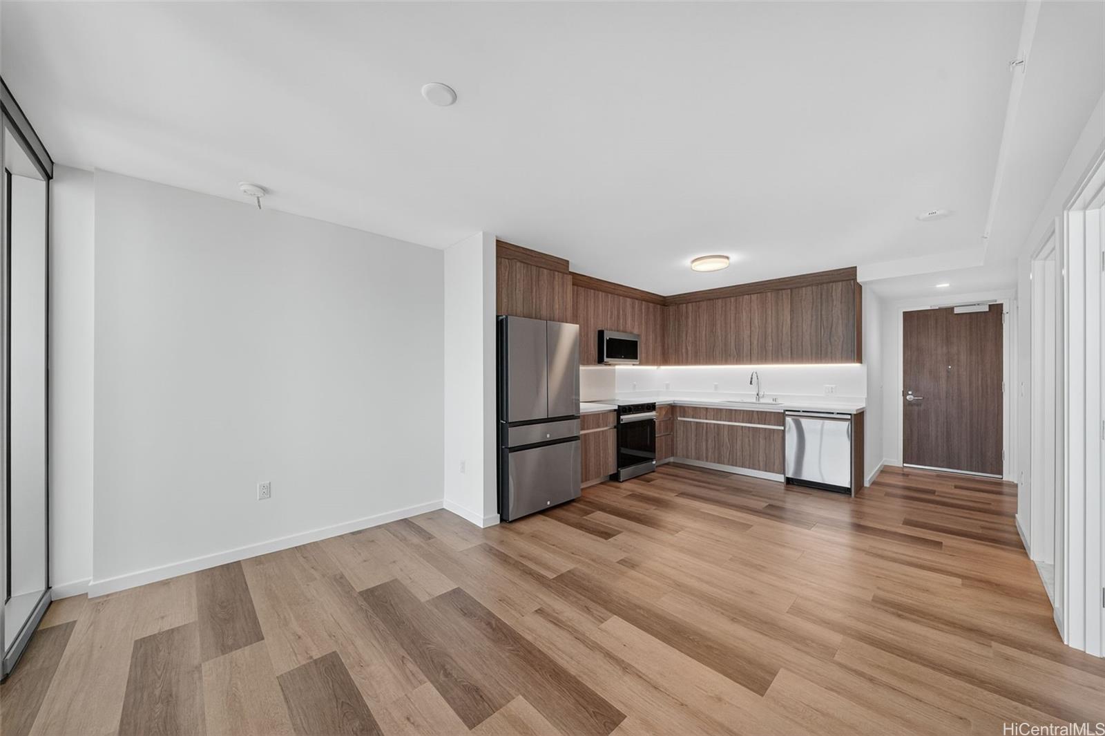 1500 Rycroft St Honolulu - Rental - photo 5 of 25