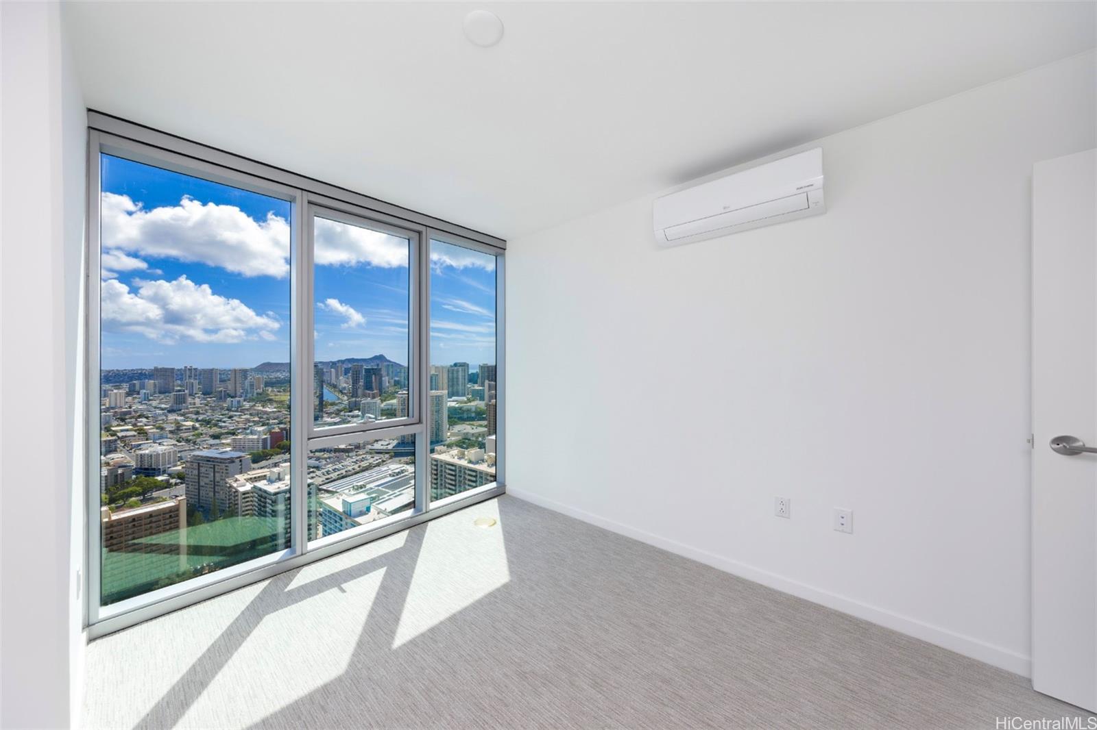 The Park on Keeaumoku condo # 4319R, Honolulu, Hawaii - photo 21 of 25