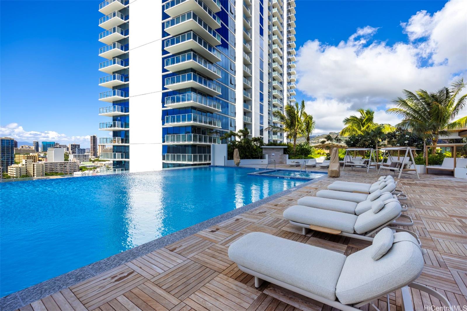 The Park on Keeaumoku condo # 4319R, Honolulu, Hawaii - photo 22 of 25