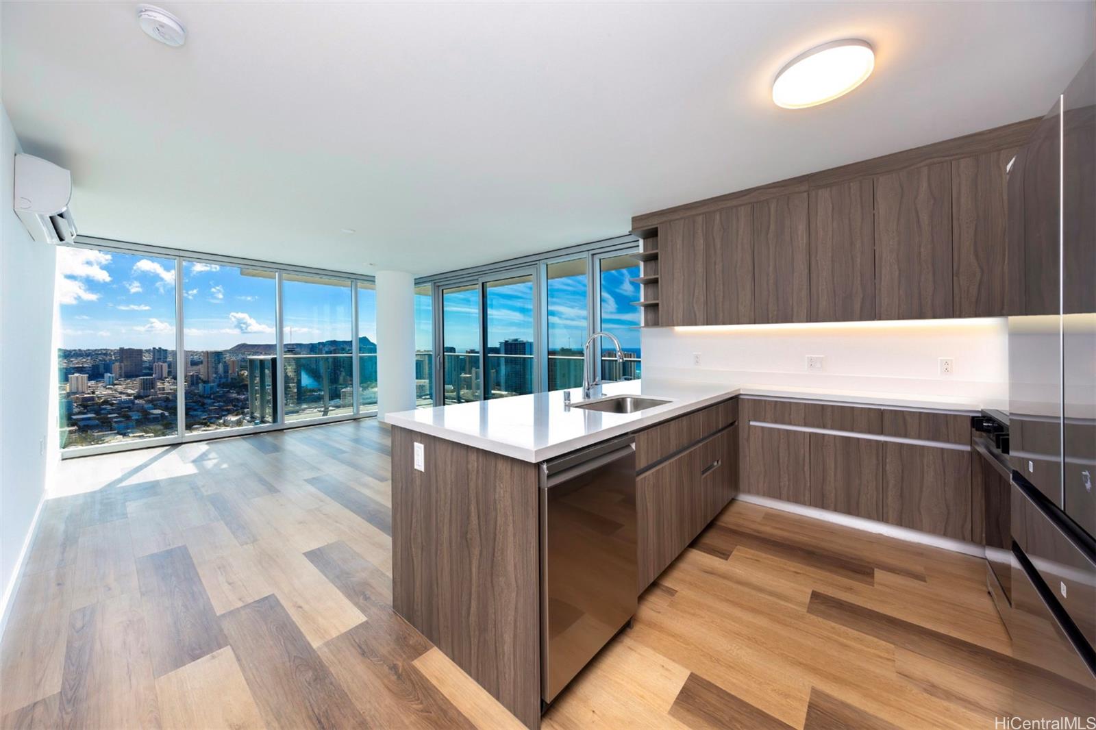 The Park on Keeaumoku condo # 4319R, Honolulu, Hawaii - photo 4 of 25