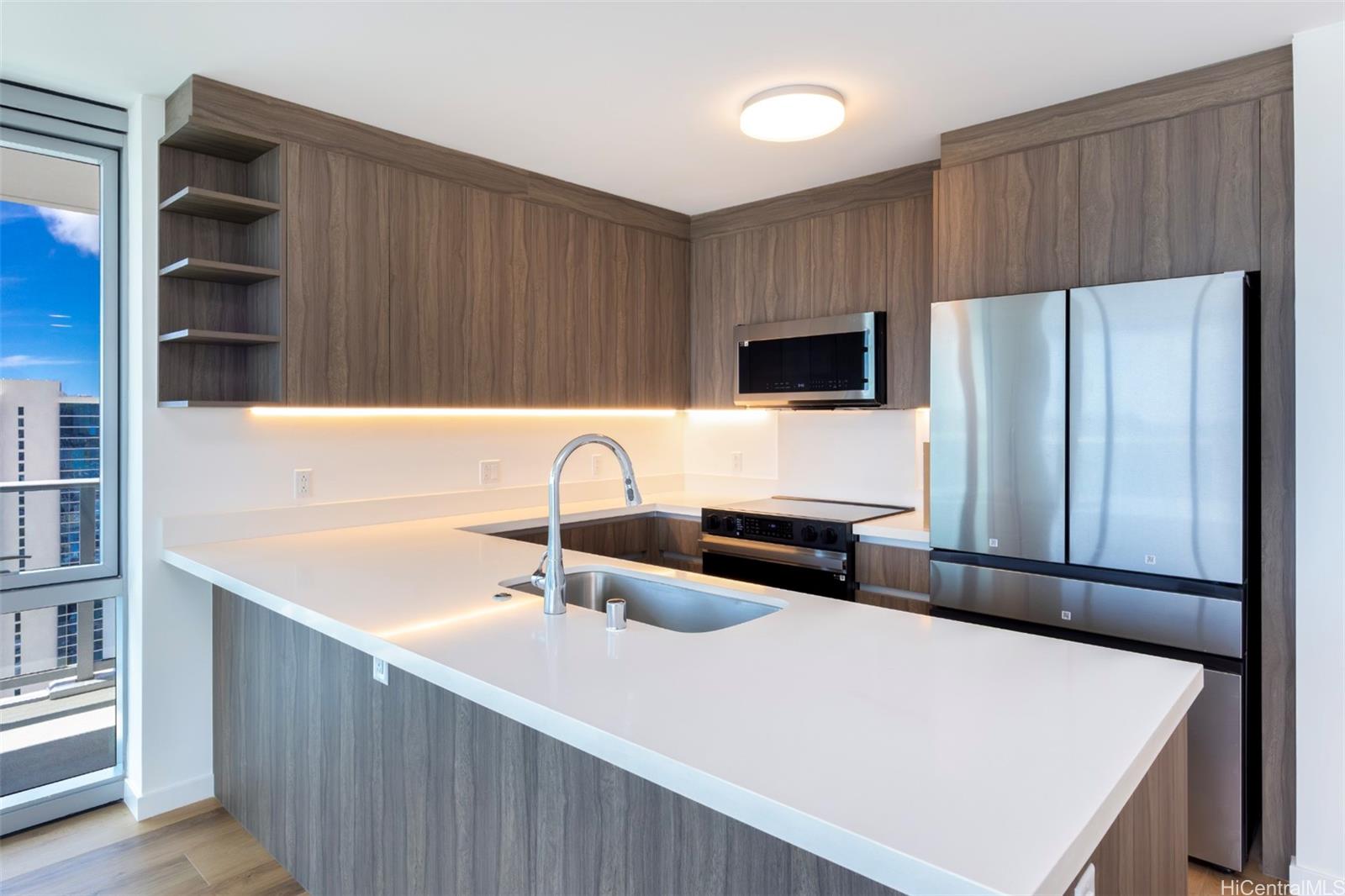 The Park on Keeaumoku condo # 4319R, Honolulu, Hawaii - photo 5 of 25