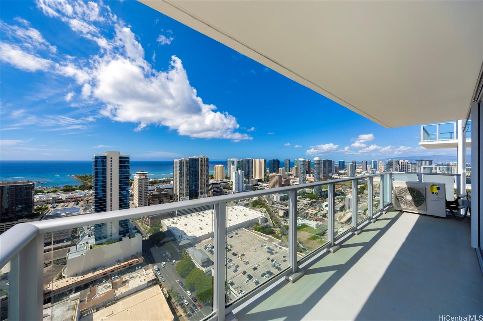 The Park on Keeaumoku condo # 4319R, Honolulu, Hawaii - photo 8 of 25