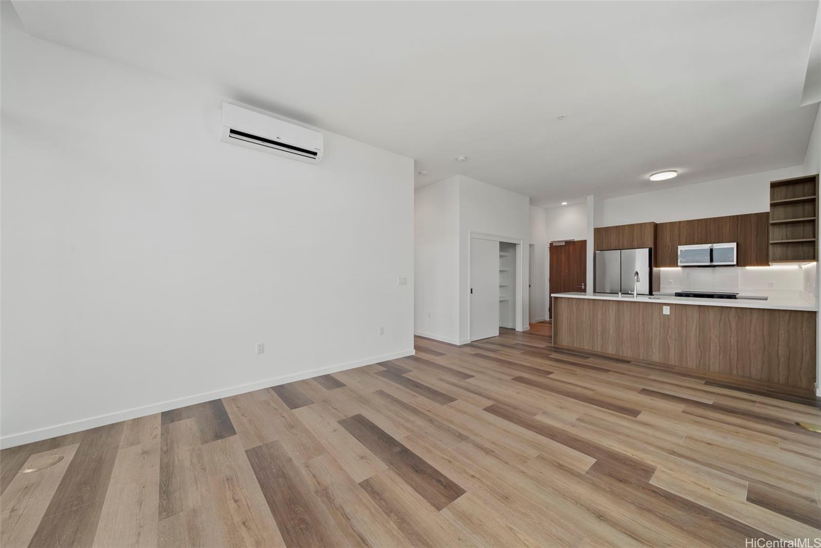 1500 Rycroft St Honolulu - Rental - photo 5 of 25