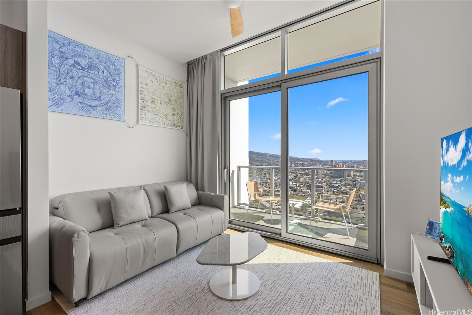 The Park on Keeaumoku condo # 4405R, Honolulu, Hawaii - photo 2 of 23