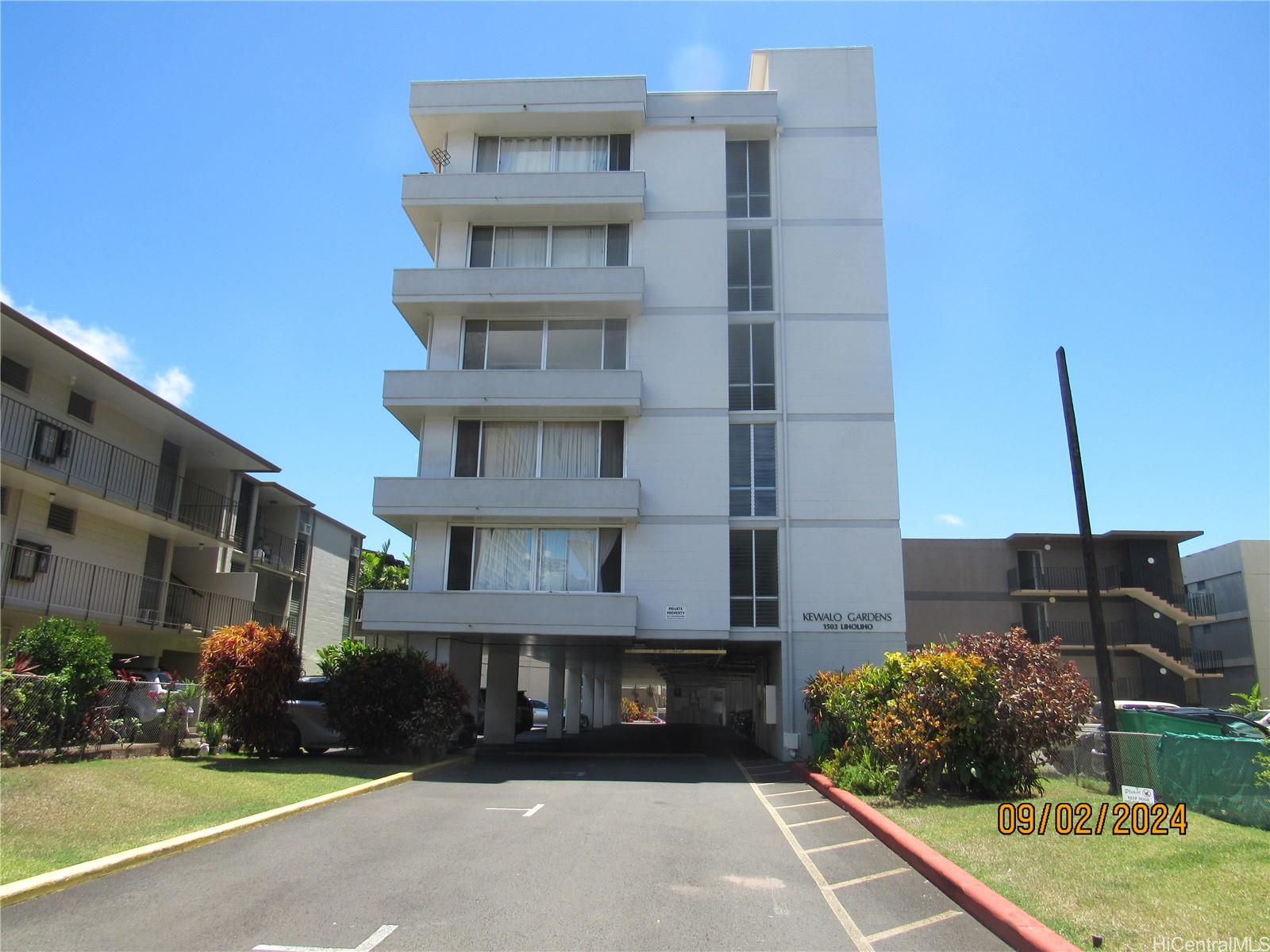 Kewalo Gardens condo # 506, Honolulu, Hawaii - photo 2 of 15