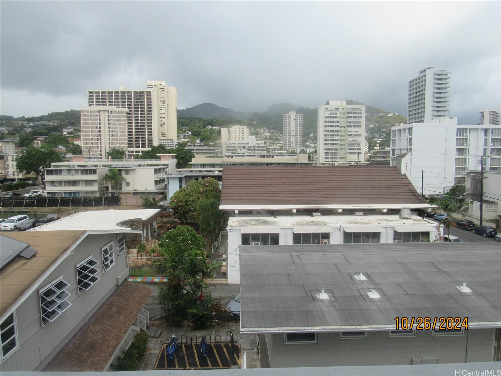 Kewalo Gardens condo # 506, Honolulu, Hawaii - photo 5 of 15