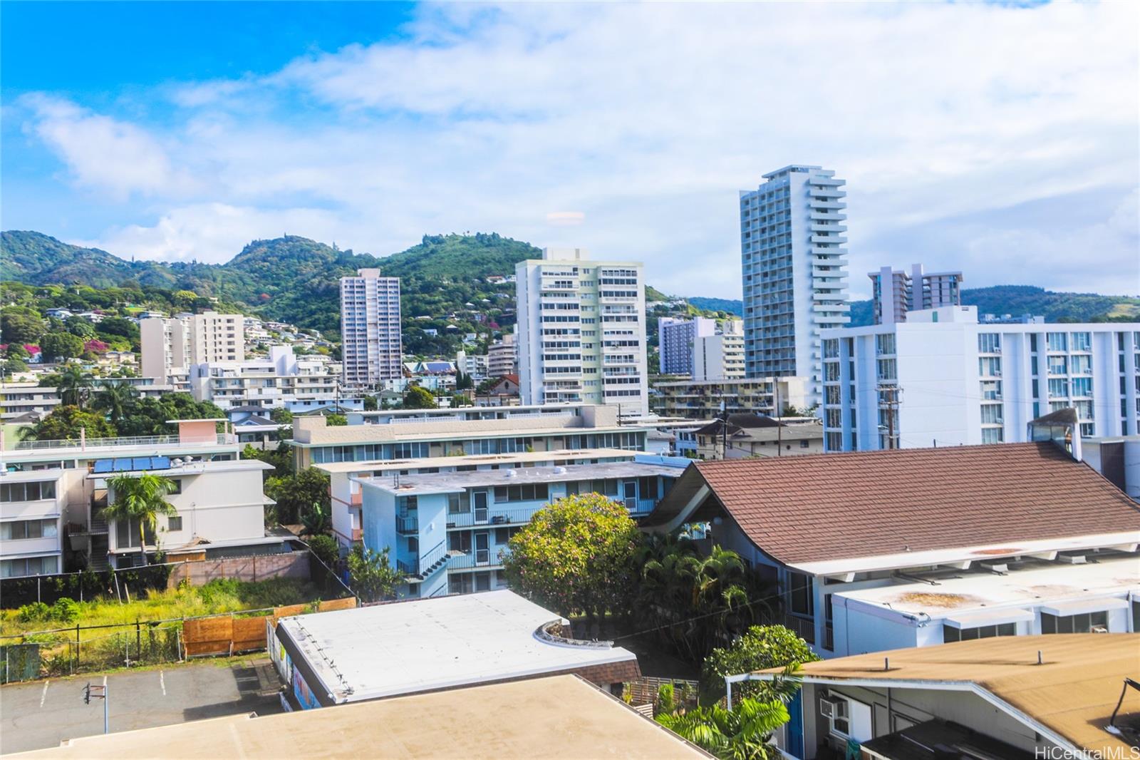 Kewalo Gardens condo # 602, Honolulu, Hawaii - photo 3 of 25