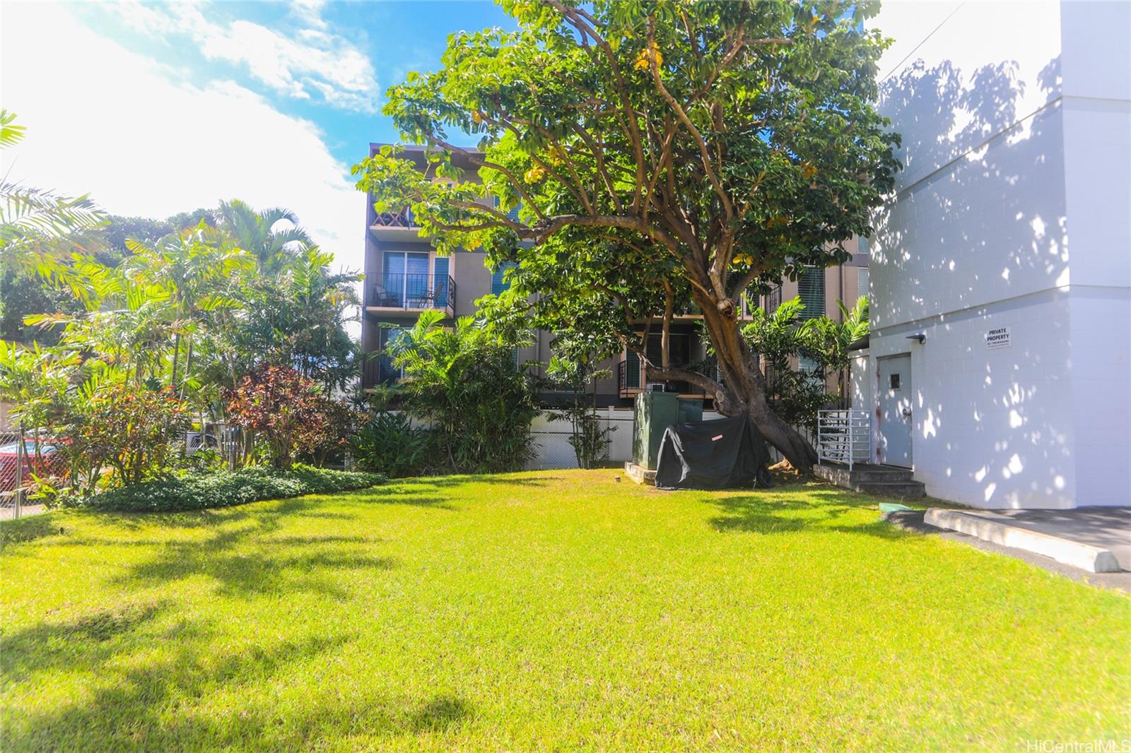 Kewalo Gardens condo # 602, Honolulu, Hawaii - photo 24 of 25