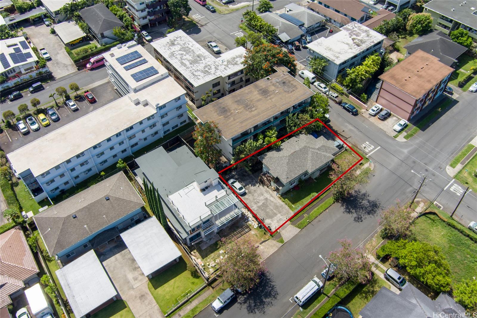 1504  Dominis Street Makiki Area, Honolulu home - photo 18 of 25