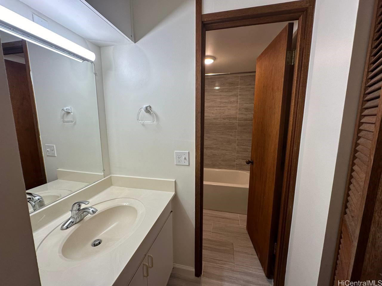 1505 Alexander St Honolulu - Rental - photo 8 of 8