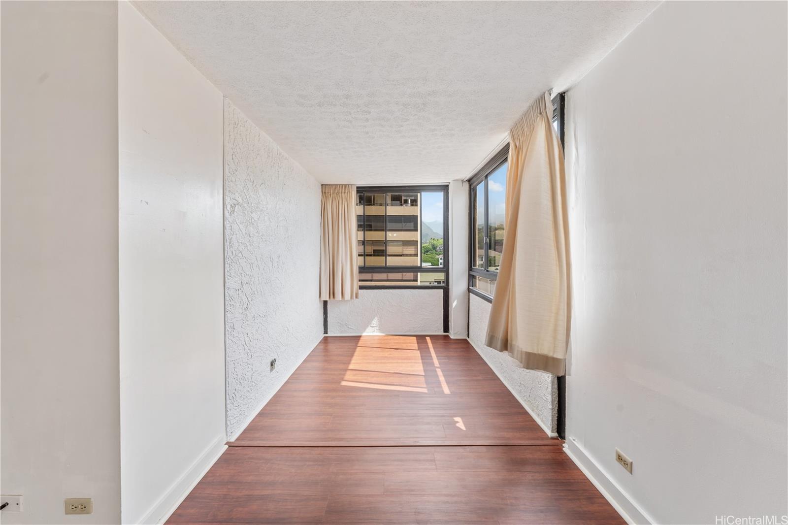 Alexander condo # 1205, Honolulu, Hawaii - photo 7 of 25