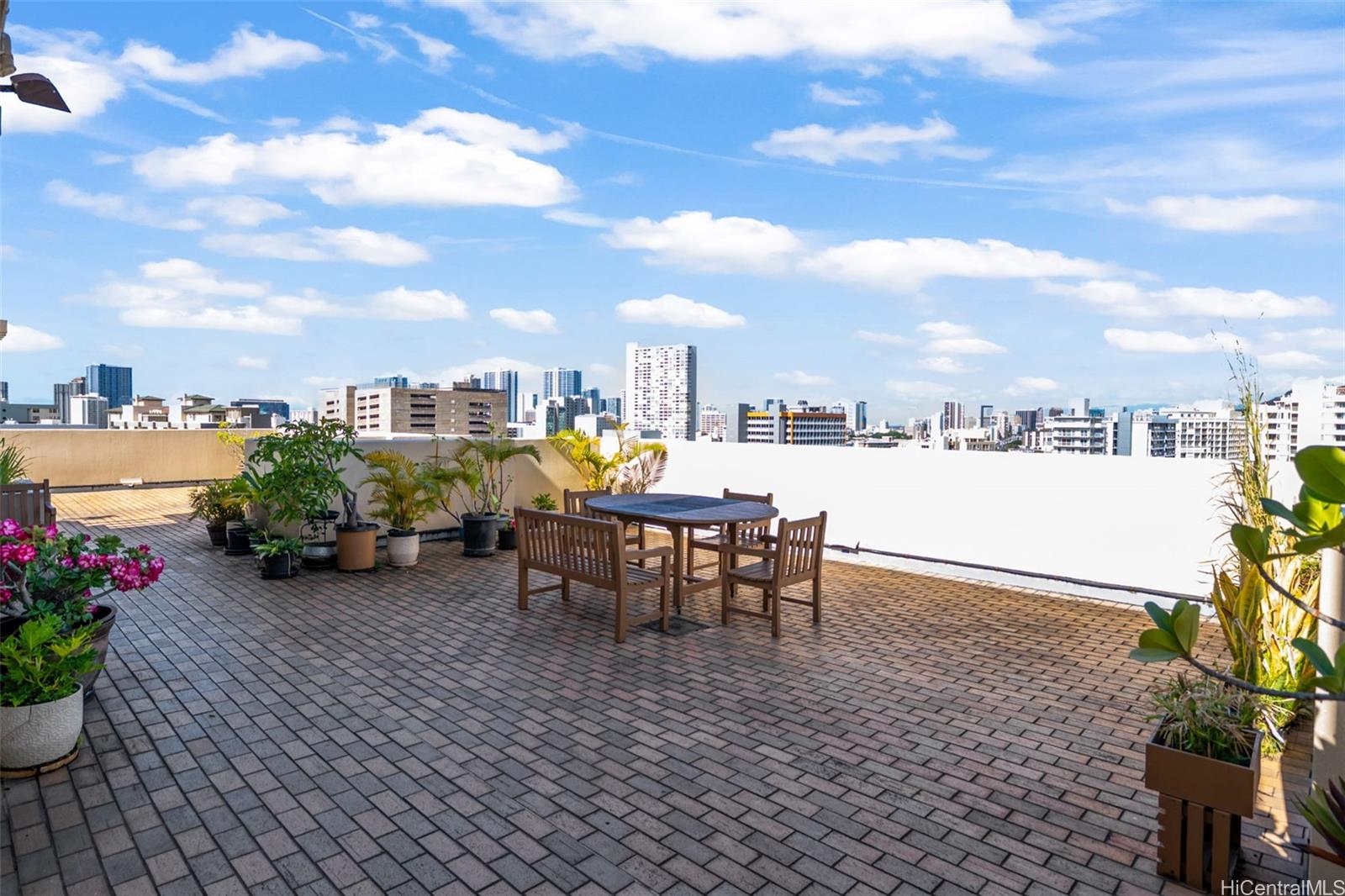 ALEXANDER condo # 206, Honolulu, Hawaii - photo 12 of 20