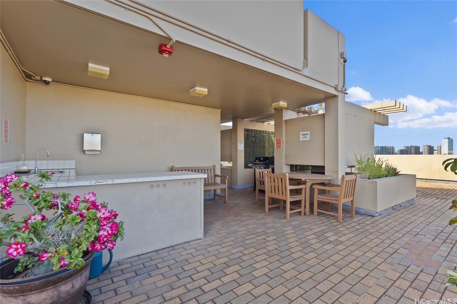 Alexander condo # 806, Honolulu, Hawaii - photo 14 of 19