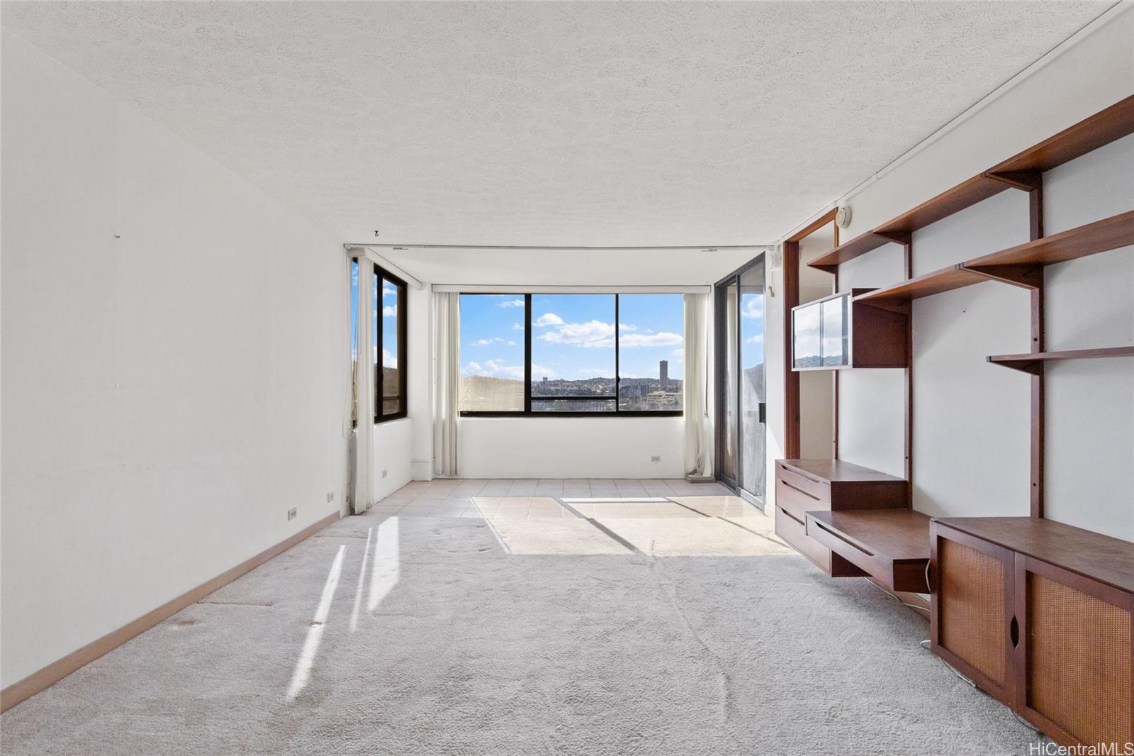 Alexander condo # 806, Honolulu, Hawaii - photo 4 of 19