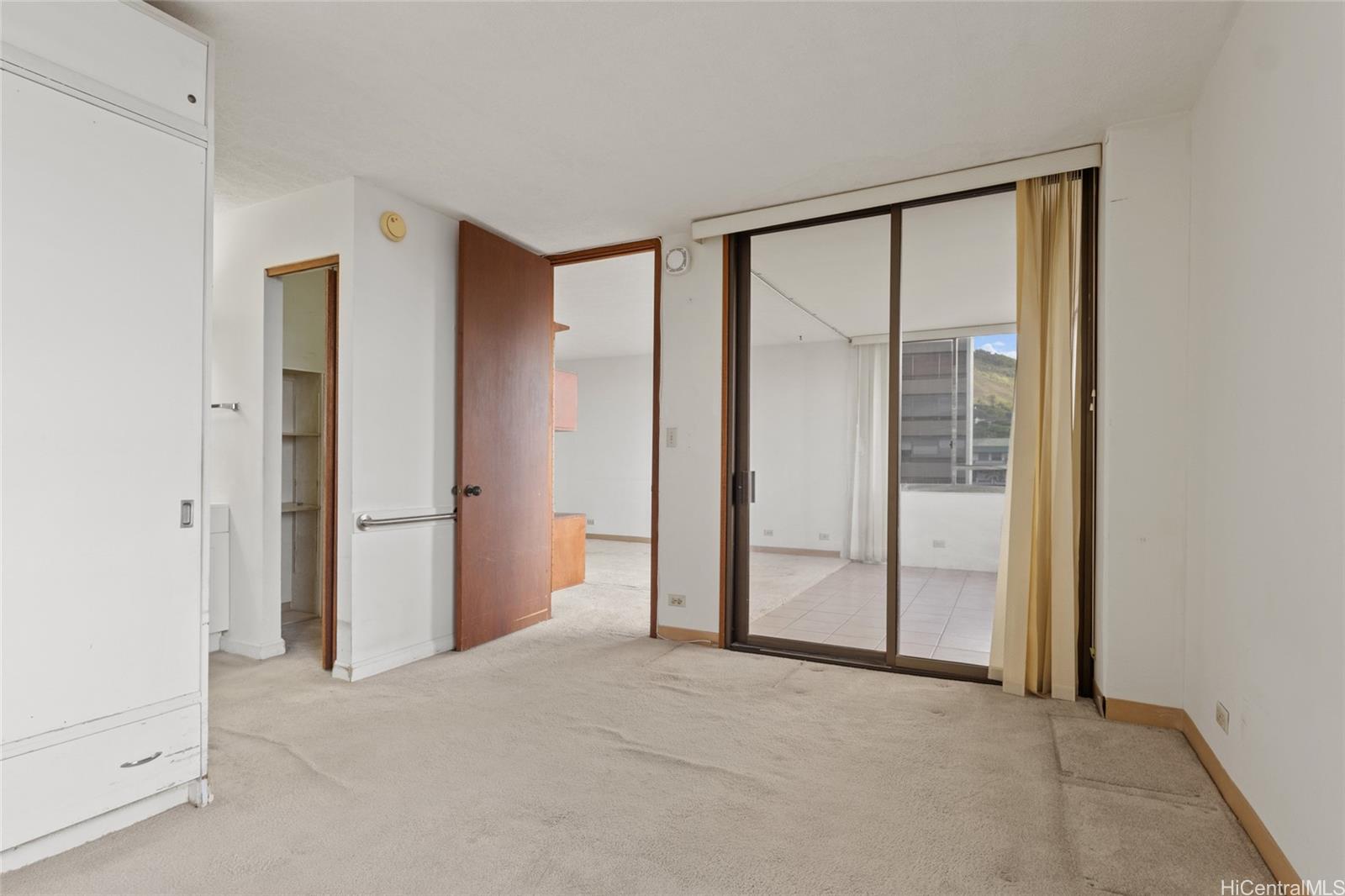 Alexander condo # 806, Honolulu, Hawaii - photo 7 of 19