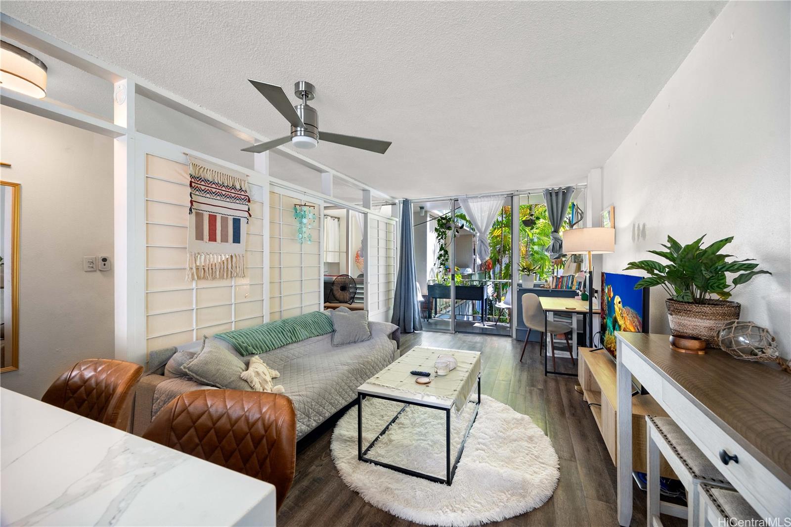 Makiki Palms condo # 203A, Honolulu, Hawaii - photo 2 of 22