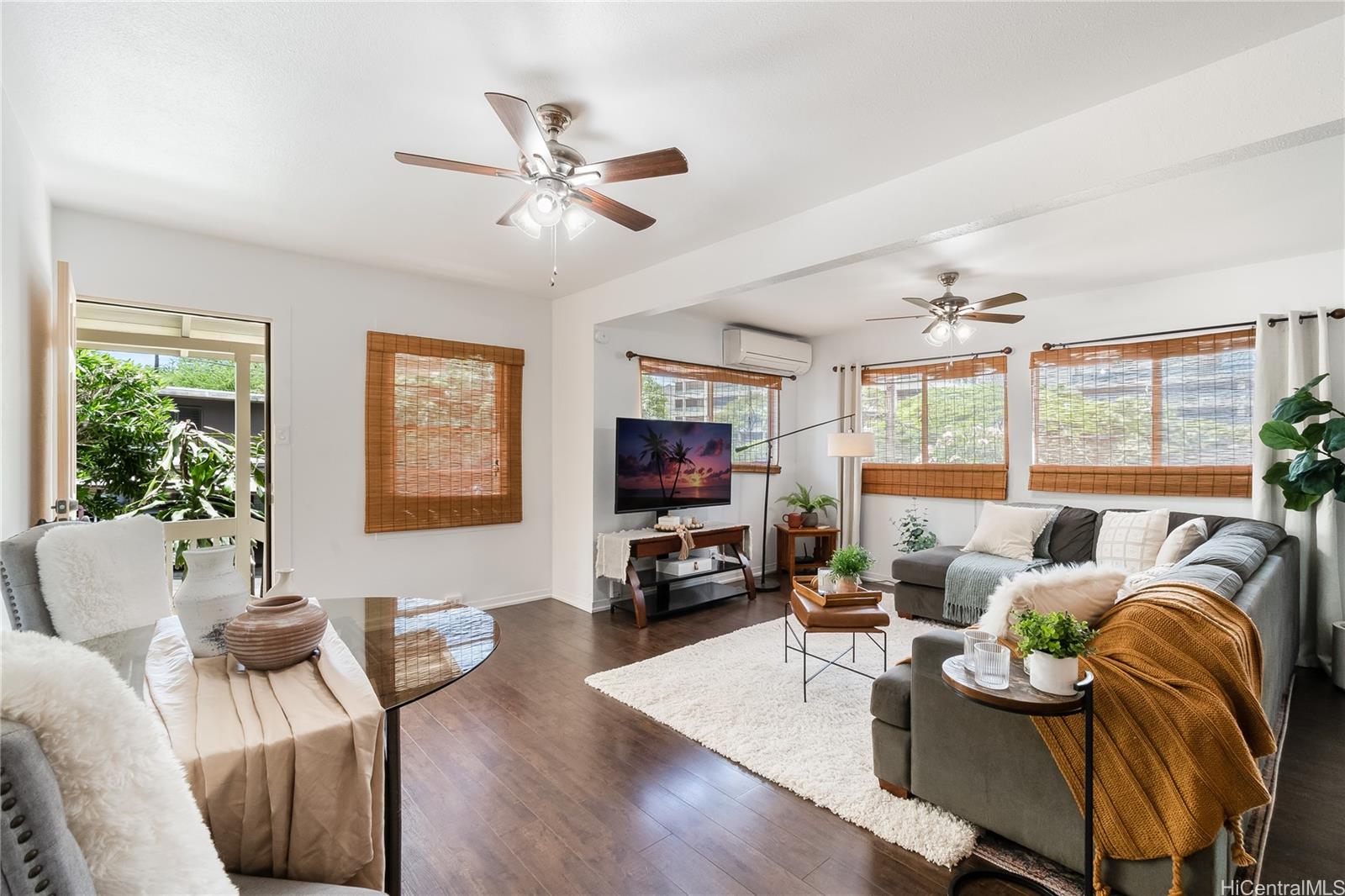 1506  Frear St Punchbowl-lower, Honolulu home - photo 2 of 19