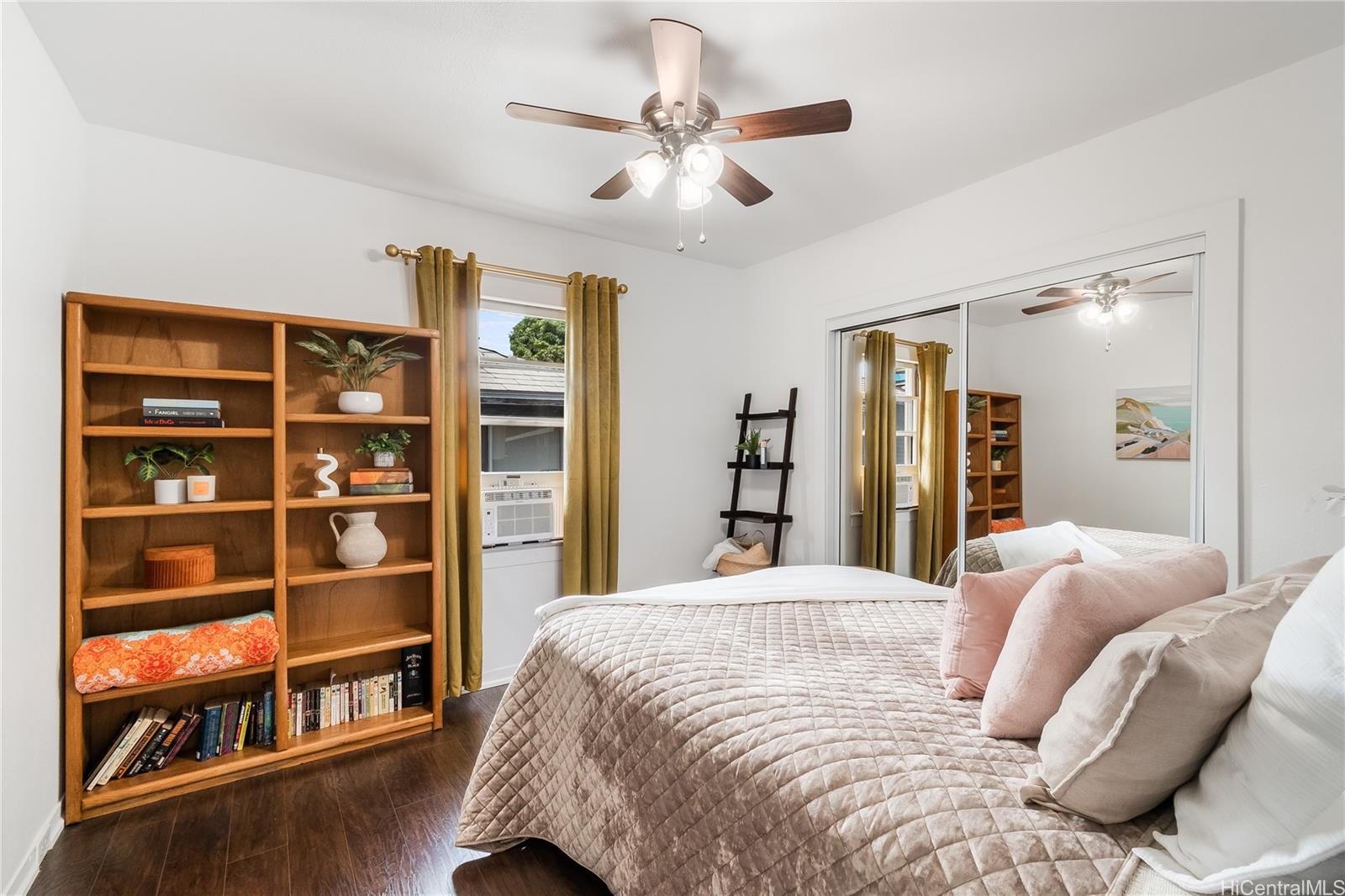 1506  Frear St Punchbowl-lower, Honolulu home - photo 10 of 19