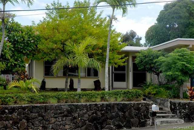 1508  Hele St Keolu Hills, Kailua home - photo 1 of 10