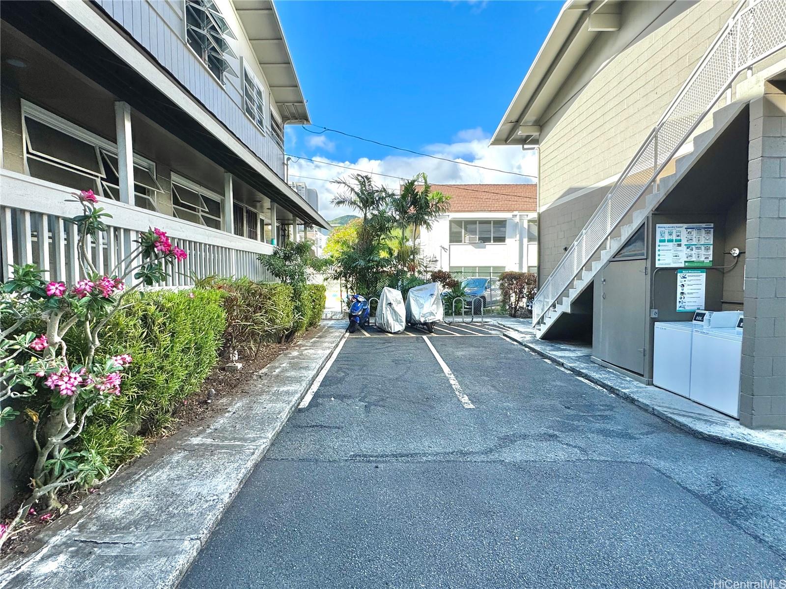 1508 Kewalo Street Honolulu - Rental - photo 18 of 20