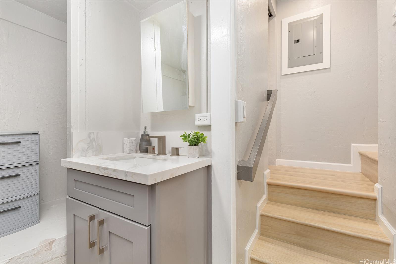 1508 Kewalo Street Honolulu - Rental - photo 11 of 18