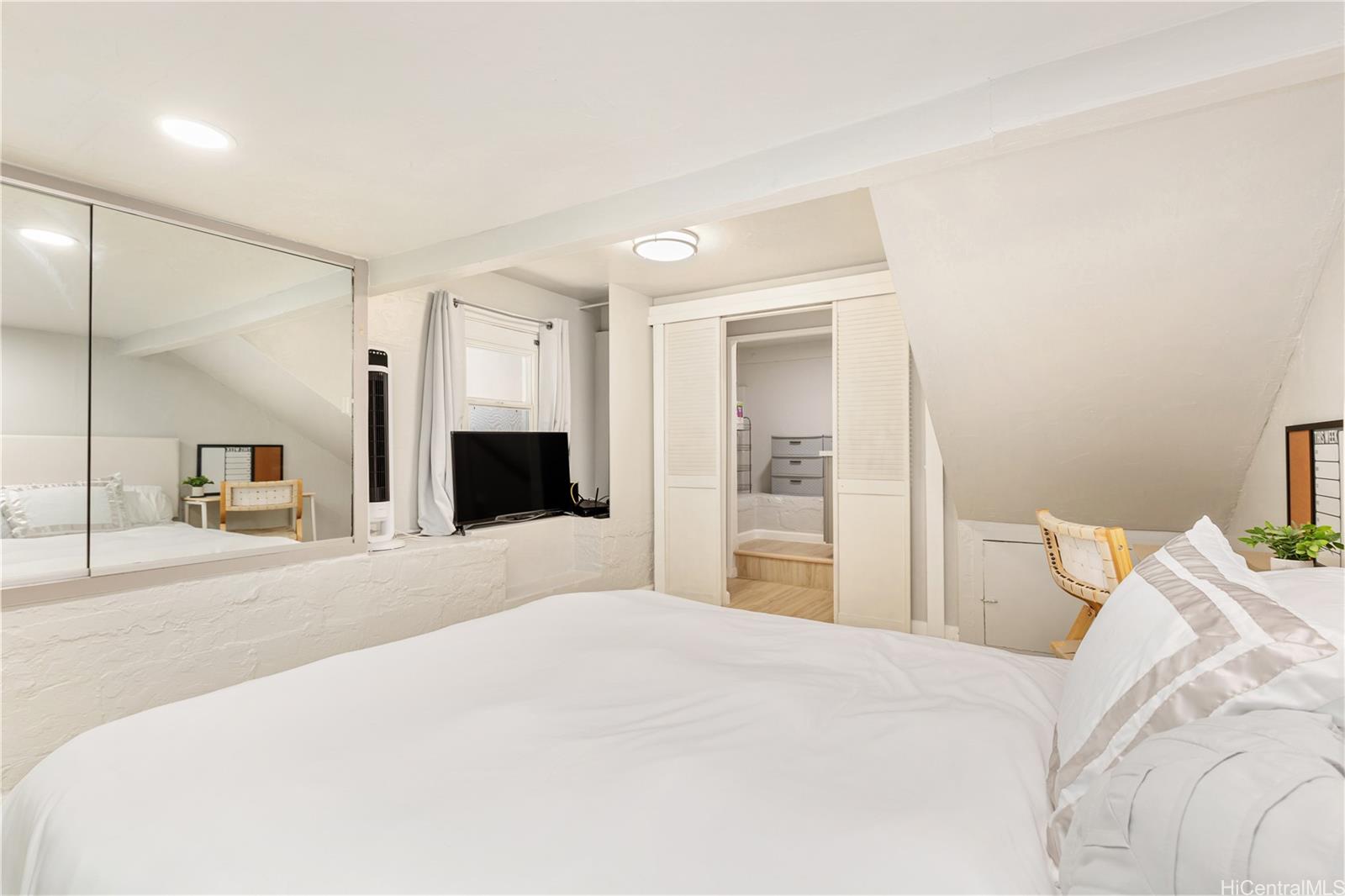 1508 Kewalo Street Honolulu - Rental - photo 10 of 18