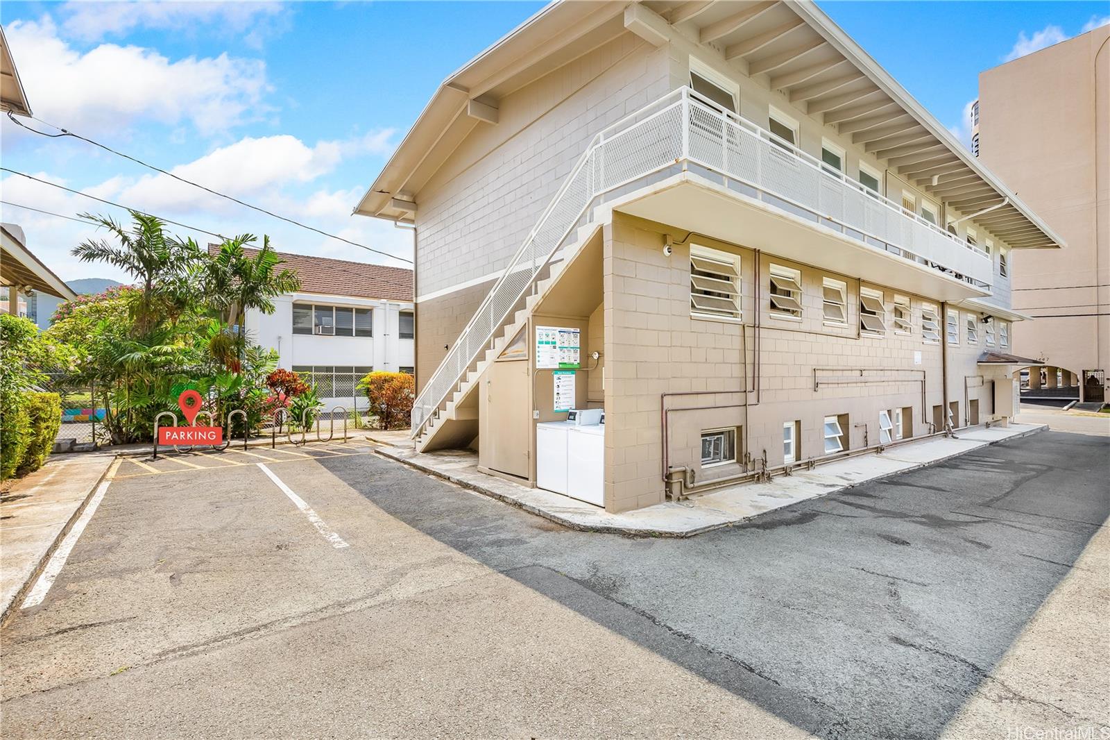 1508 Kewalo St Honolulu - Rental - photo 14 of 16