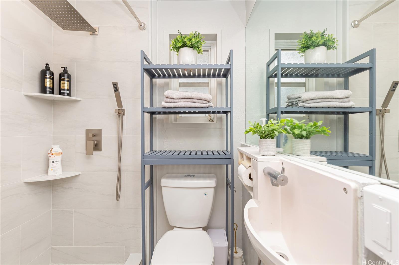 1508 Kewalo St Honolulu - Rental - photo 7 of 16