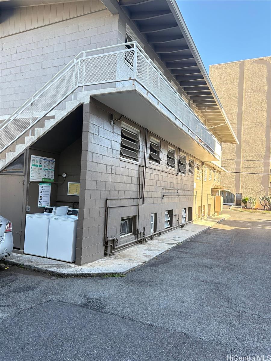 Ohana Kewalo condo # 203A, Honolulu, Hawaii - photo 10 of 11