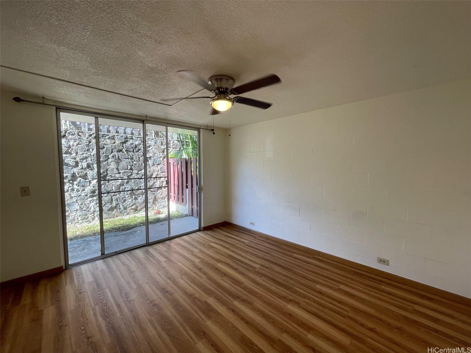 1508 Pensacola St Honolulu - Rental - photo 2 of 10