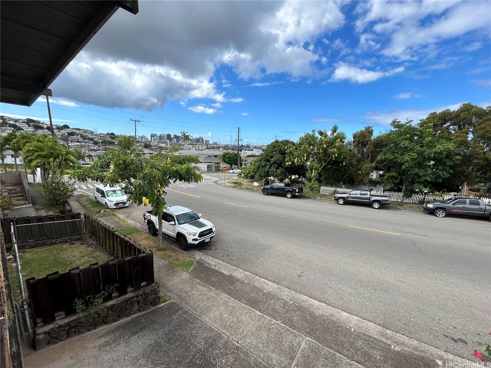 1510  Hala Drive Kamehameha Heights, Honolulu home - photo 2 of 15