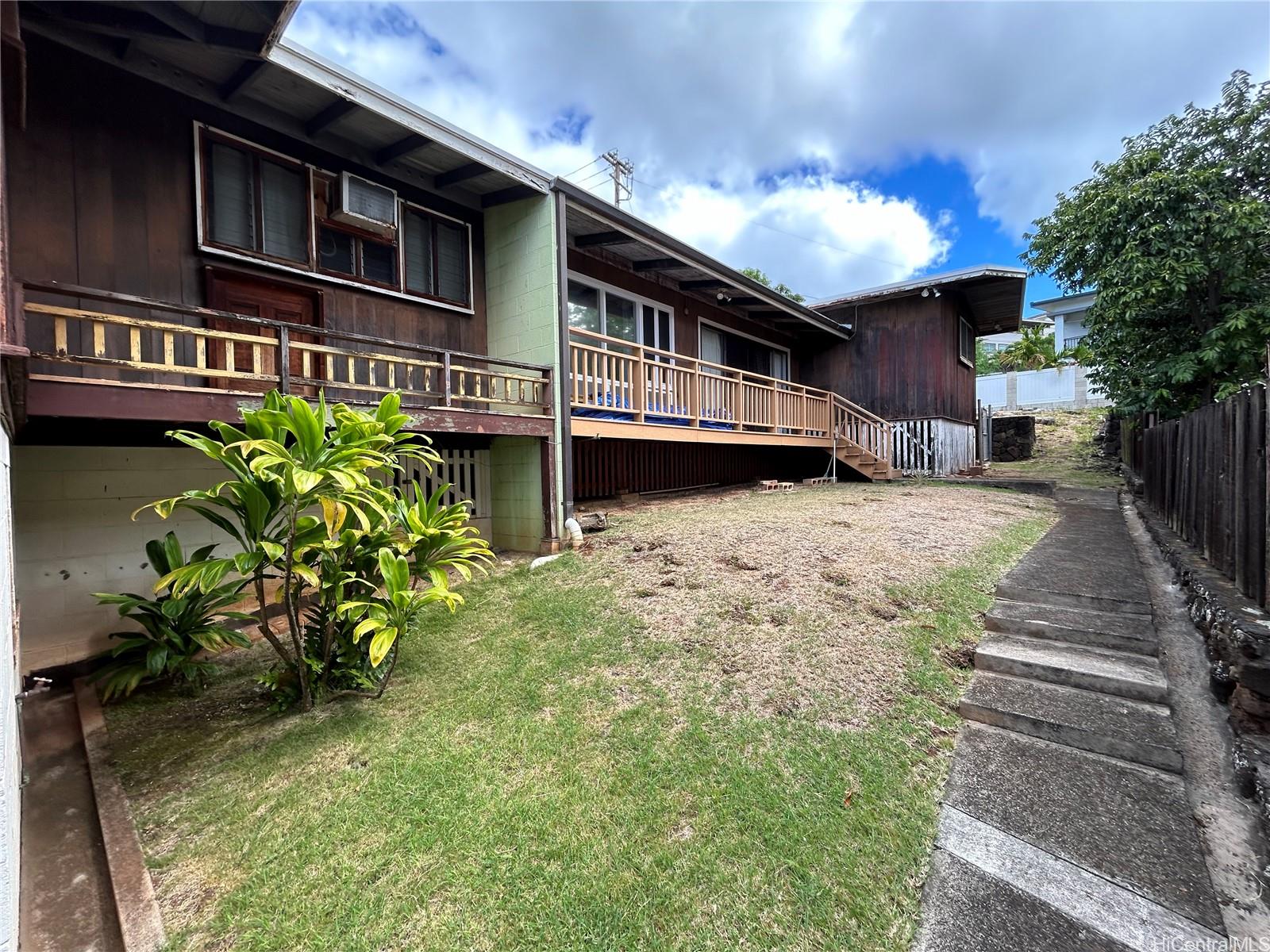 1510  Hala Drive Kamehameha Heights, Honolulu home - photo 7 of 15