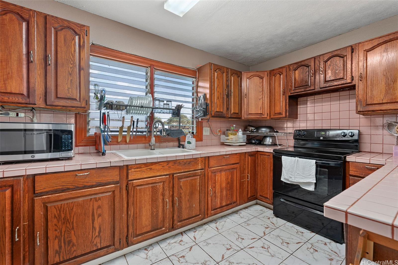 1511  Hoolana Street Momilani, PearlCity home - photo 23 of 25