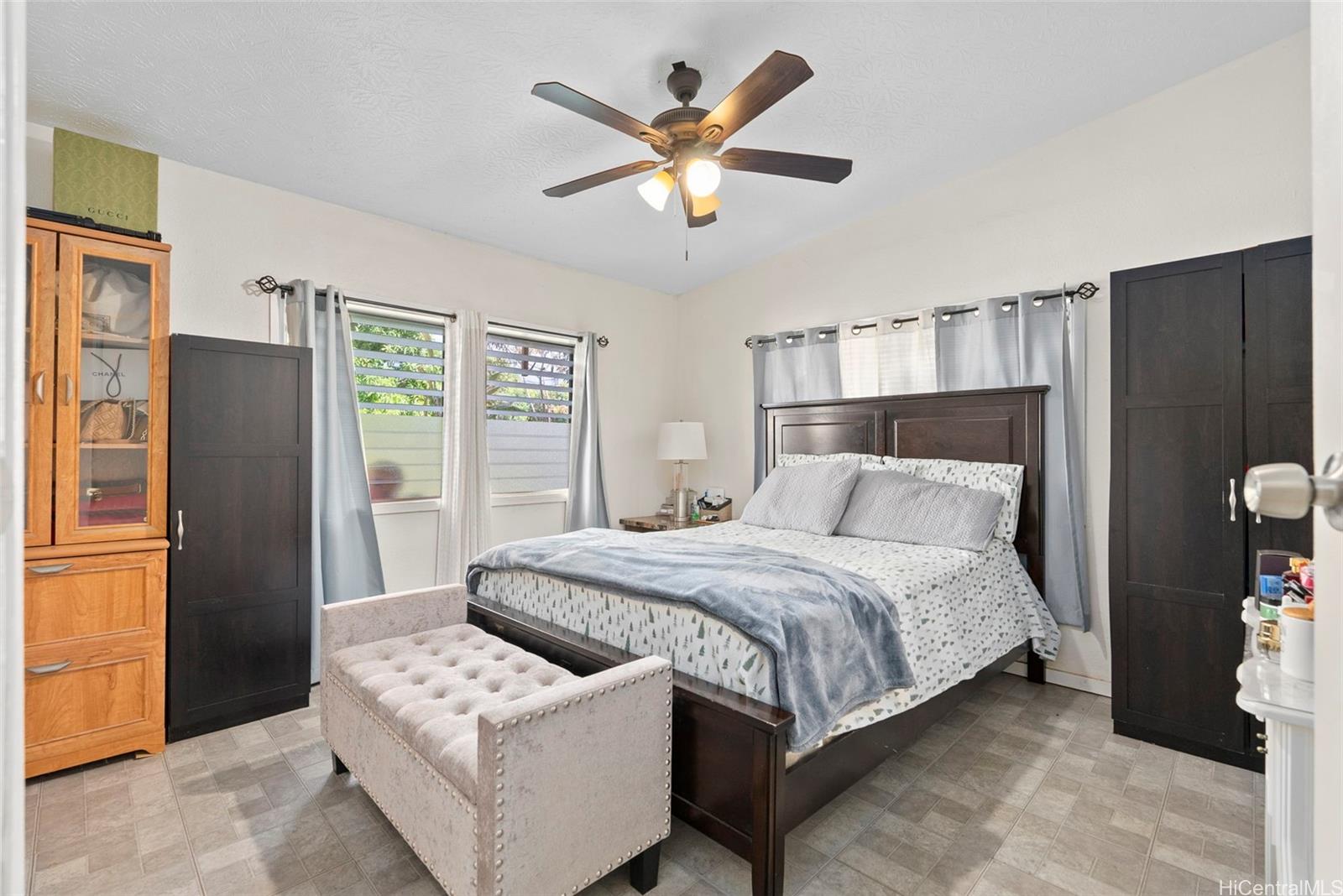 1511  Hoolana Street Momilani, PearlCity home - photo 5 of 25