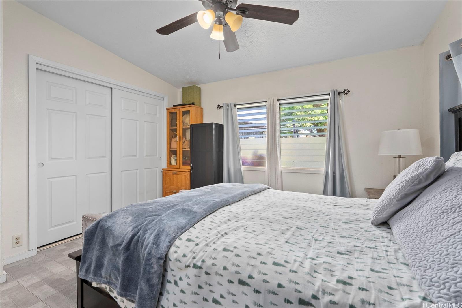 1511  Hoolana Street Momilani, PearlCity home - photo 6 of 25