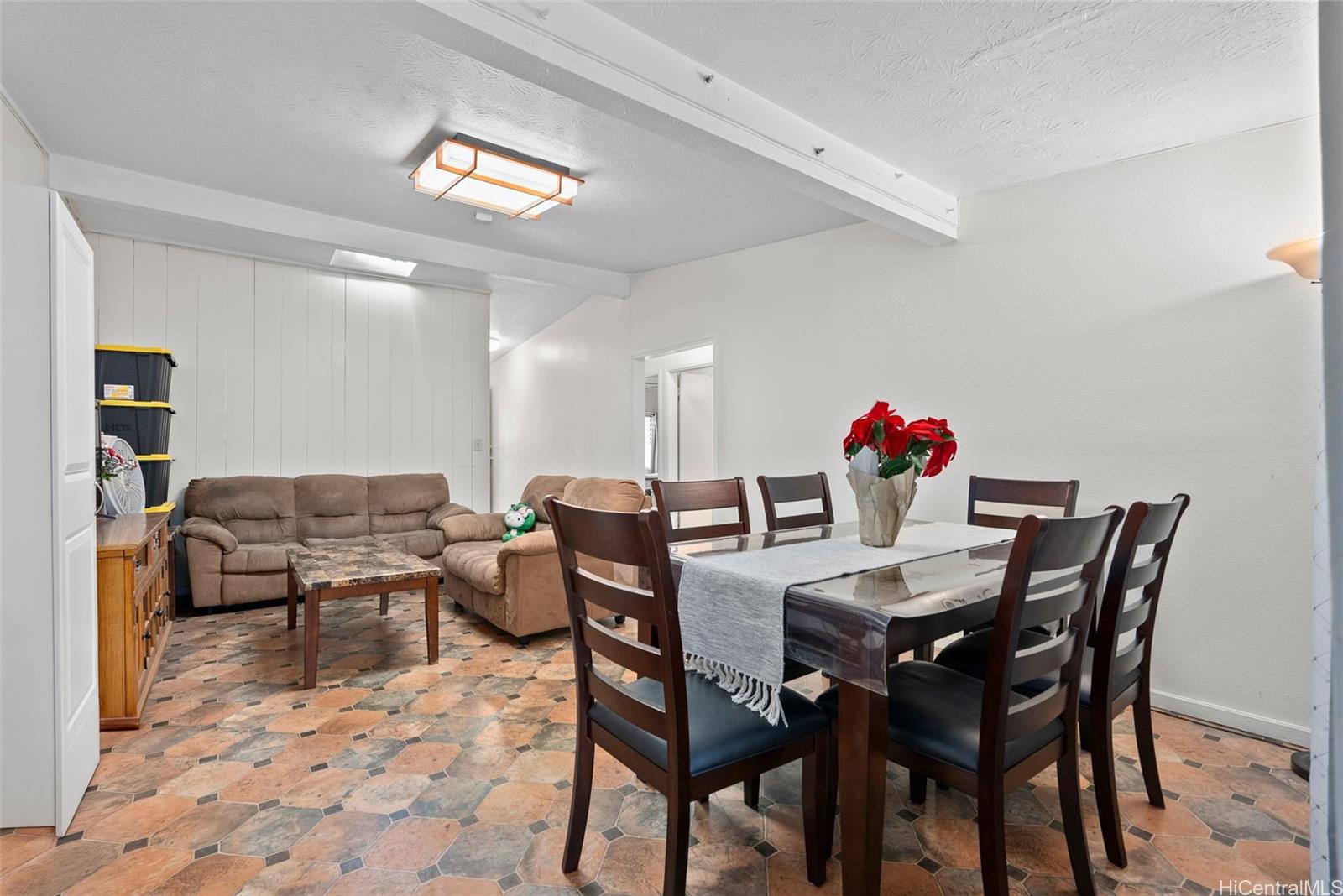 1511  Hoolana Street Momilani, PearlCity home - photo 8 of 25