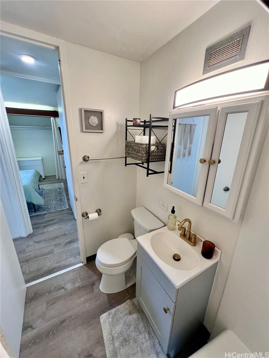 Queen Emma Gardens condo # 1038, Honolulu, Hawaii - photo 17 of 21