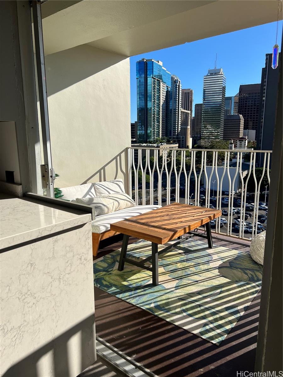 Queen Emma Gardens condo # 1038, Honolulu, Hawaii - photo 8 of 21