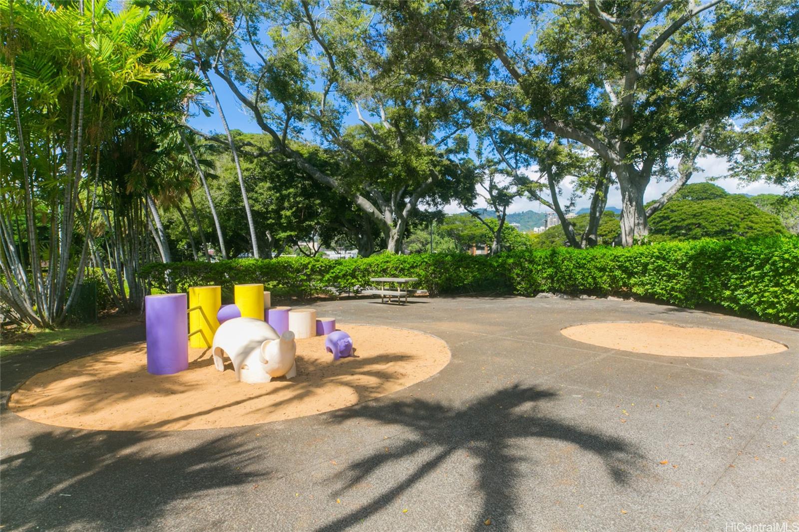 Queen Emma Gardens condo # 125, Honolulu, Hawaii - photo 17 of 20