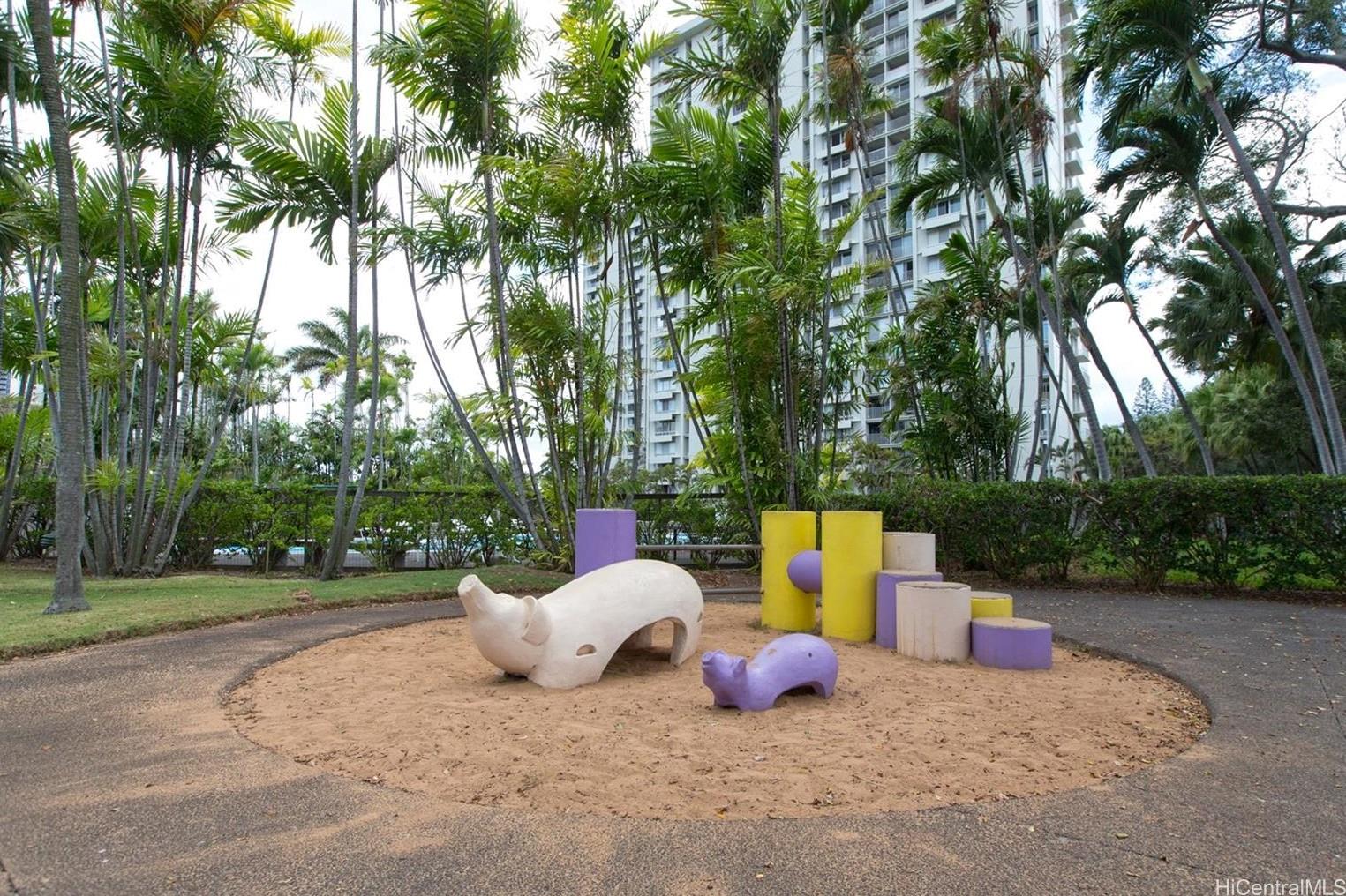 Queen Emma Gardens condo # 337, Honolulu, Hawaii - photo 11 of 12