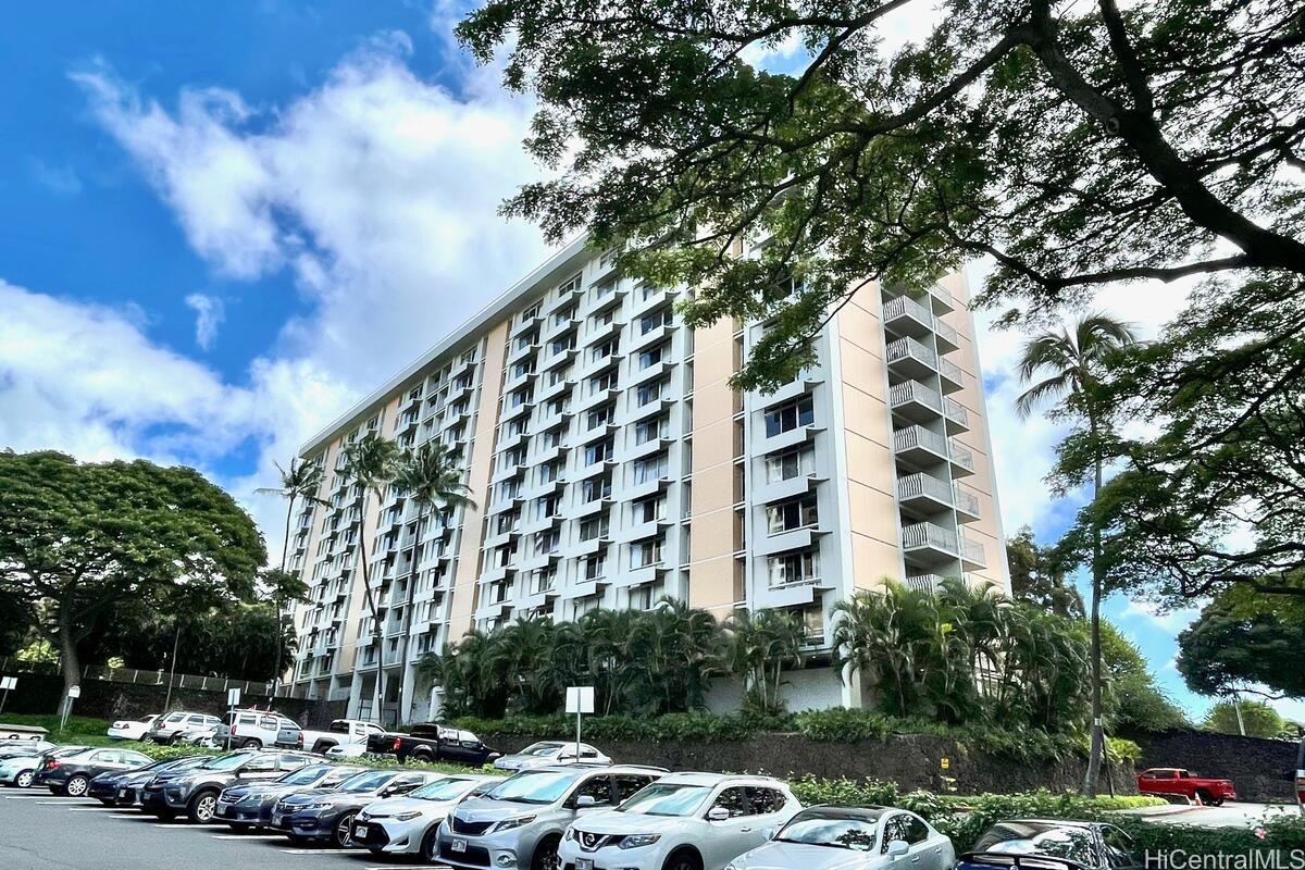 Queen Emma Gardens condo # 421, Honolulu, Hawaii - photo 3 of 9