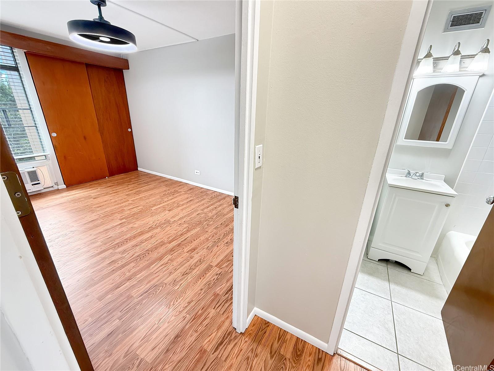 Queen Emma Gardens condo # 429, Honolulu, Hawaii - photo 9 of 23